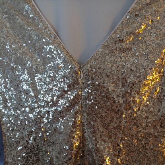 Lulu's gold shimmer sequin mini dress | Size medium (fits small!) โจ - Picture 6 of 16